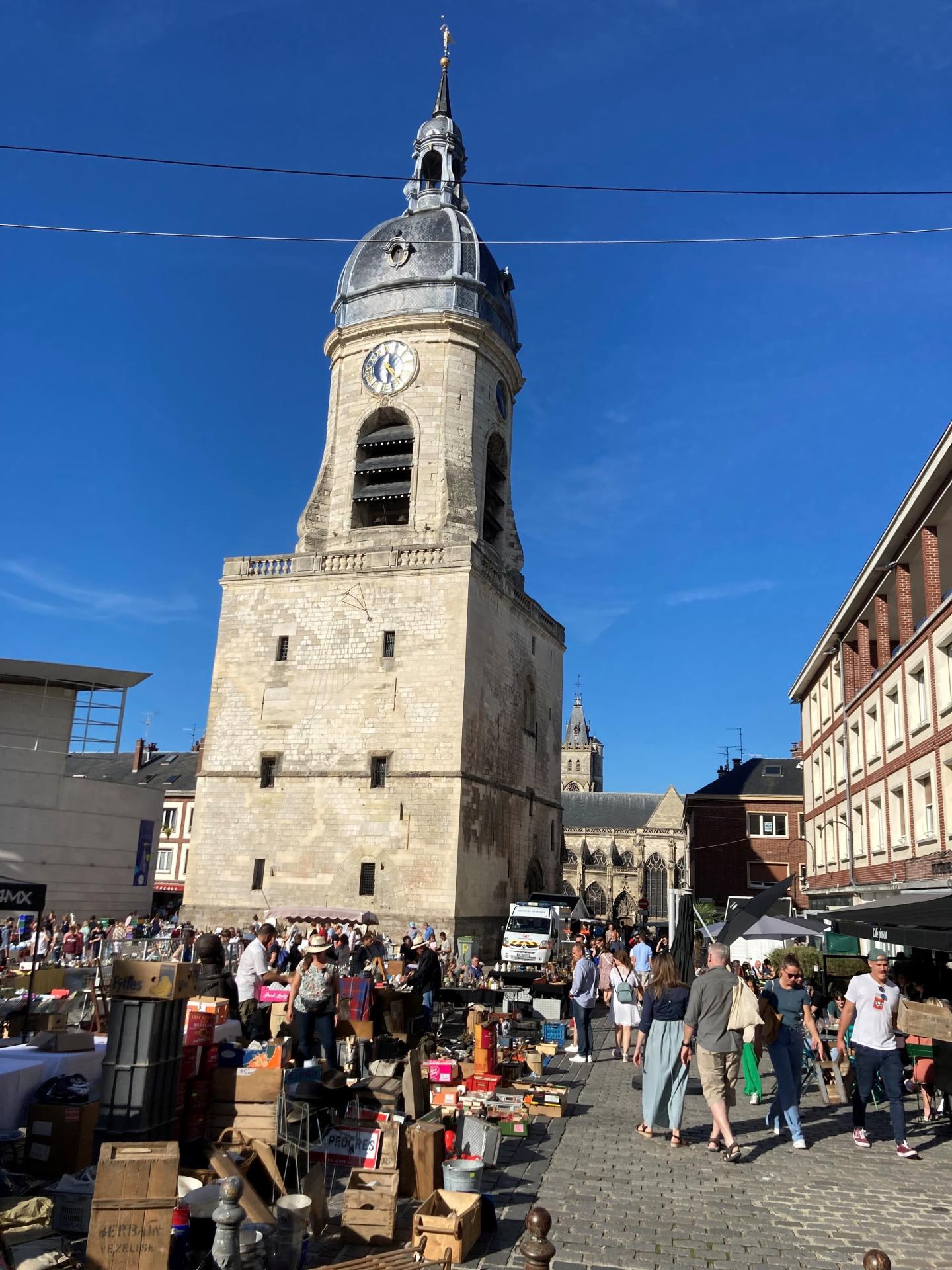 Beffroi Amiens location logement