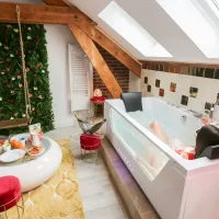 Love room Amiens deco romantique repas couple