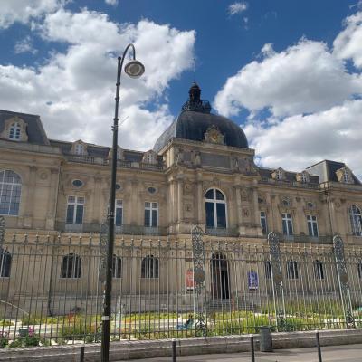 Musee de picardie proche appartement