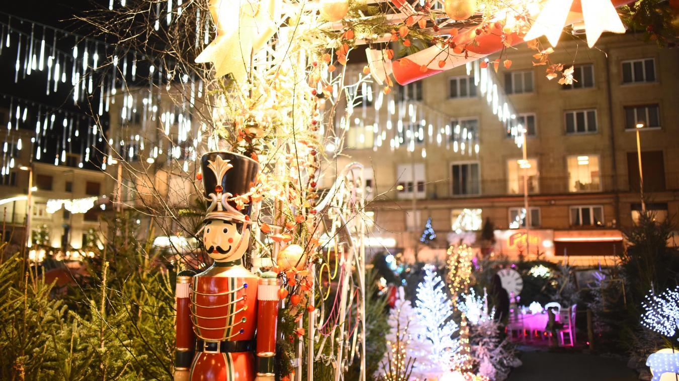 Place Gambetta Marché de Noël Amiens